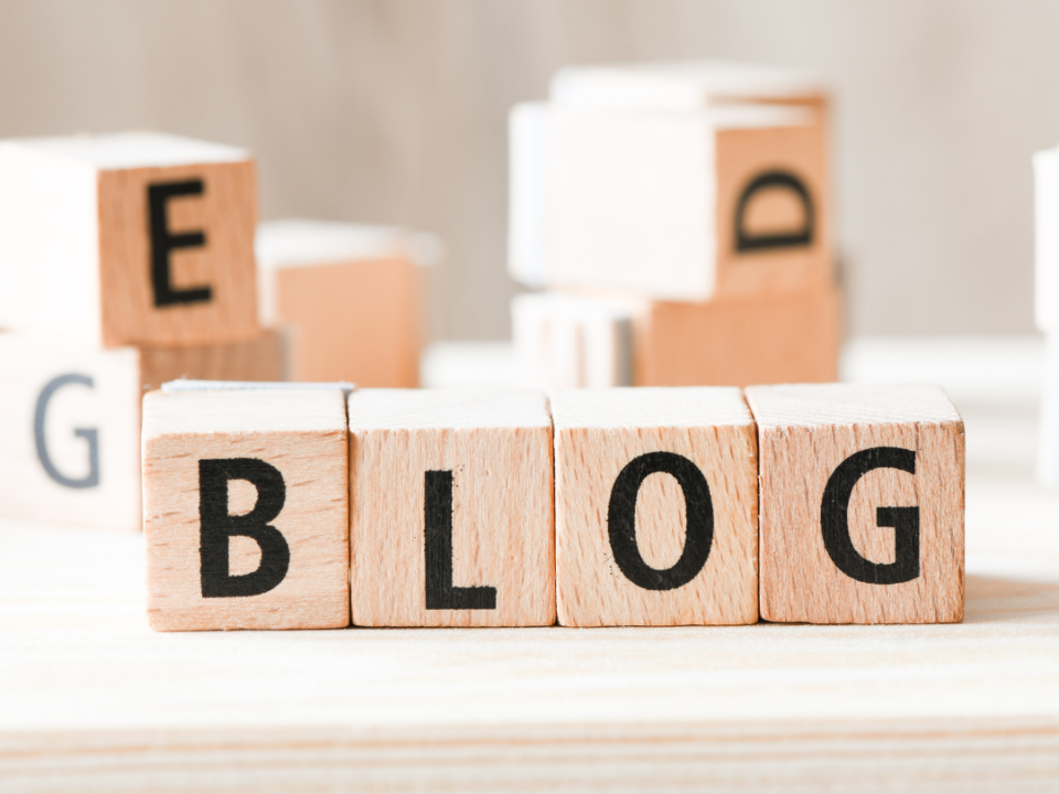 Desarrollando tu blog obtendrás beneficios en tu web, como aumentar el número de visitas